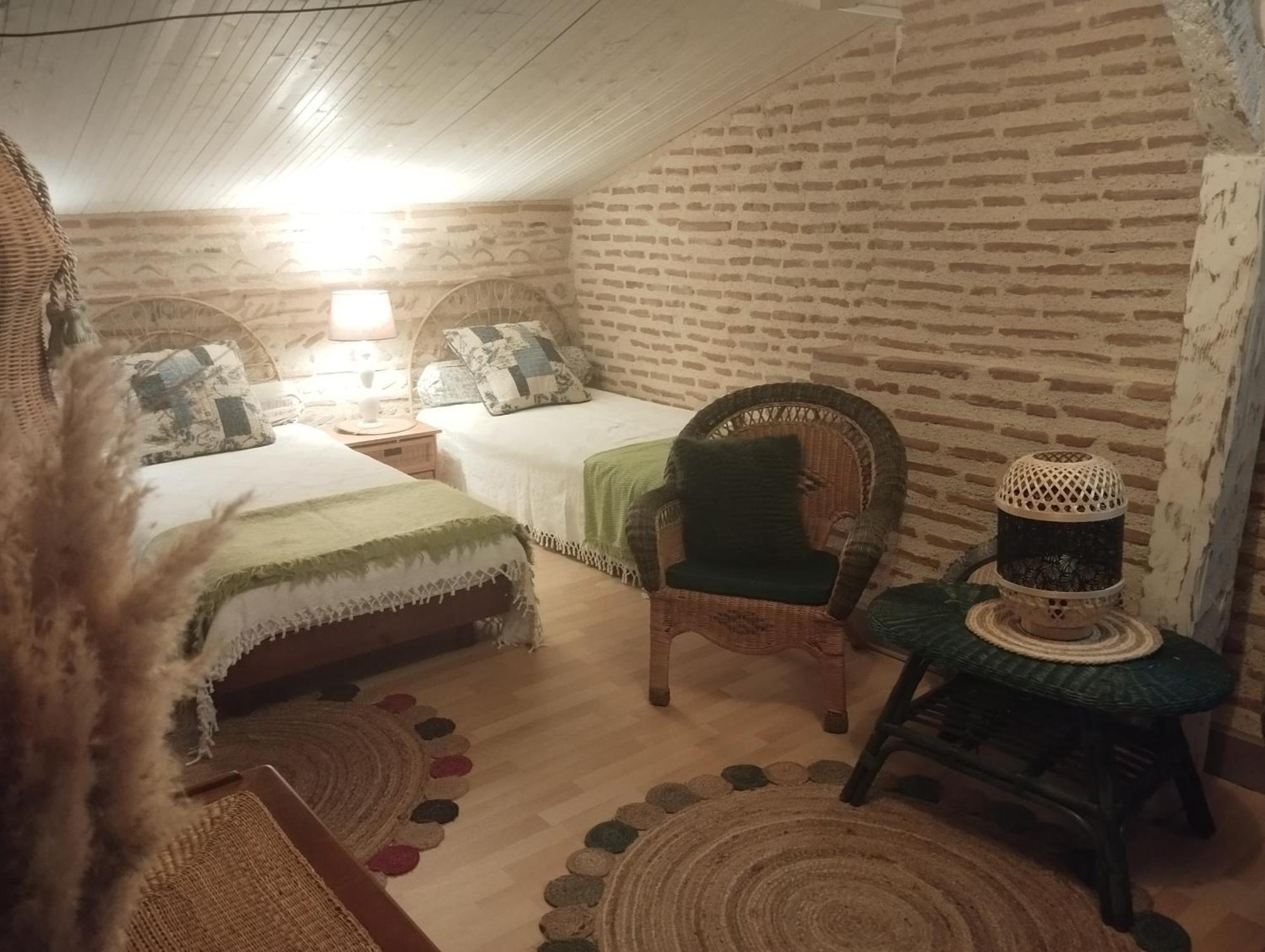 O Fil De L'O Hotell Clairac  Rum bild